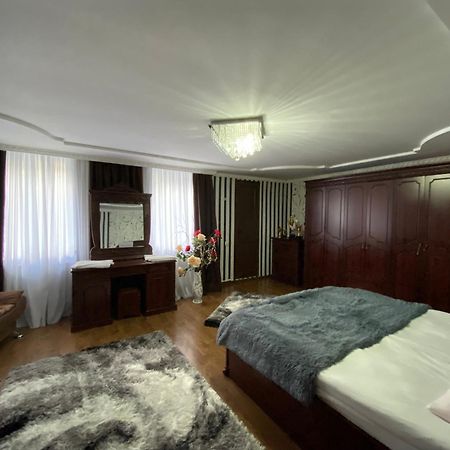 Guest House Misho Kazbegi Bagian luar foto