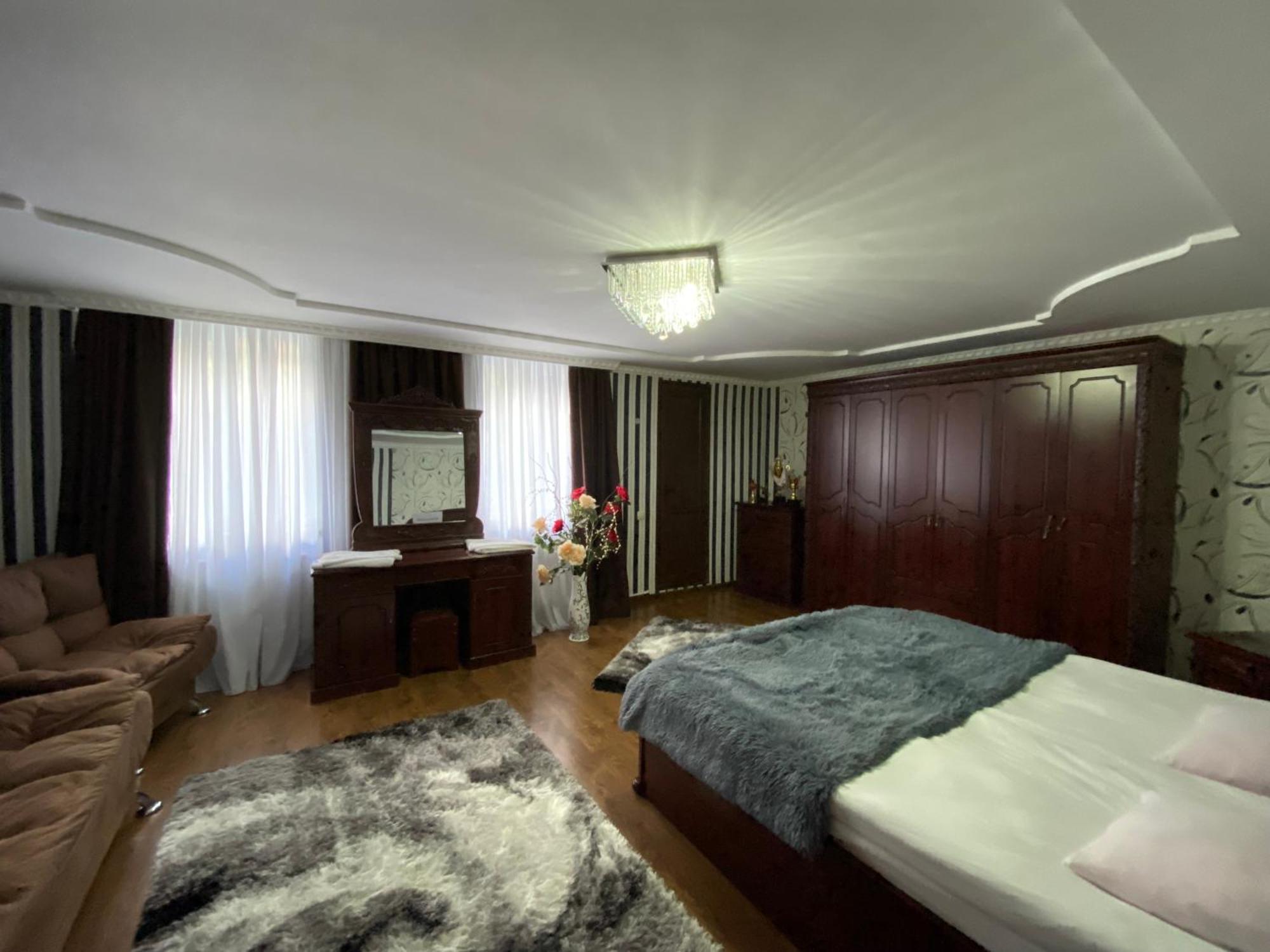 Guest House Misho Kazbegi Bagian luar foto