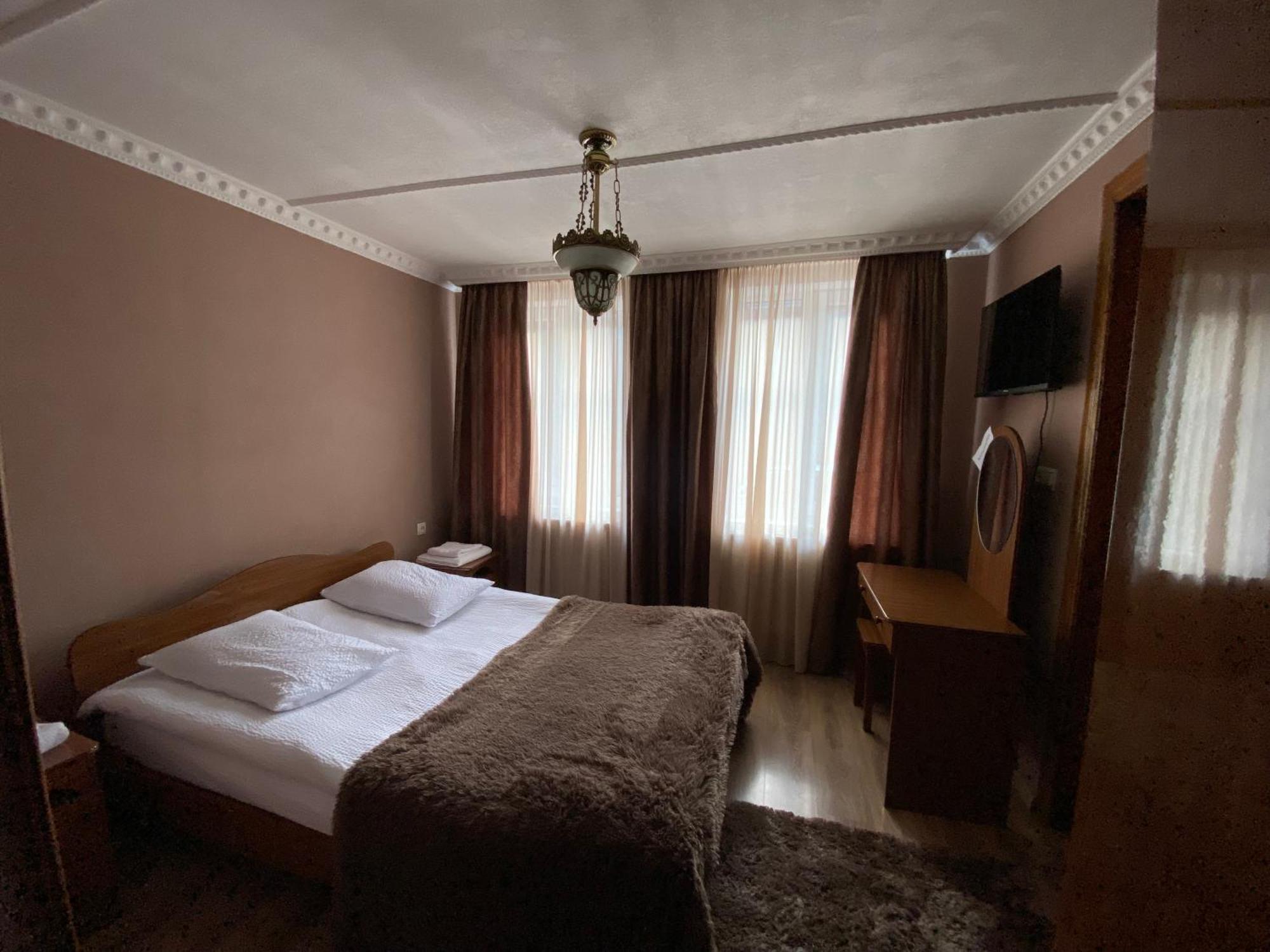 Guest House Misho Kazbegi Bagian luar foto